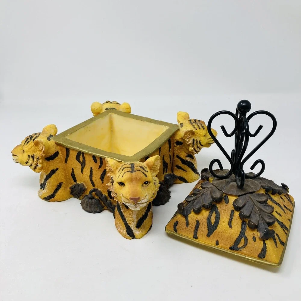 Four Headed LION/BENGAL/TIGER‎  Resin Jewelry Trinket Box Keepsake Lion
